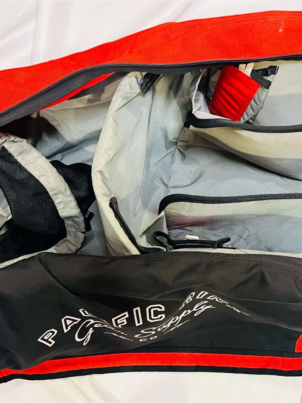 Pacific Rink Player Hockey Bag Junior Red Color